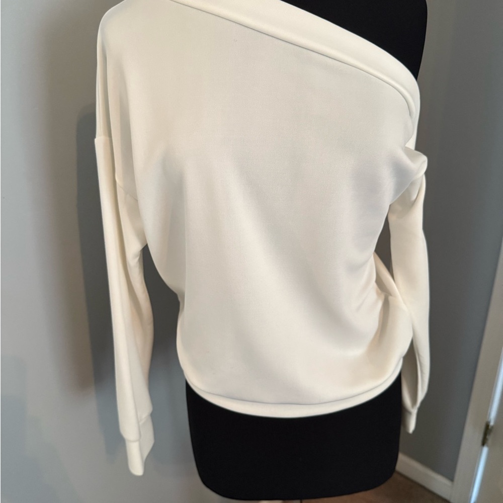 Elegant Off-Shoulder Cream Sweater